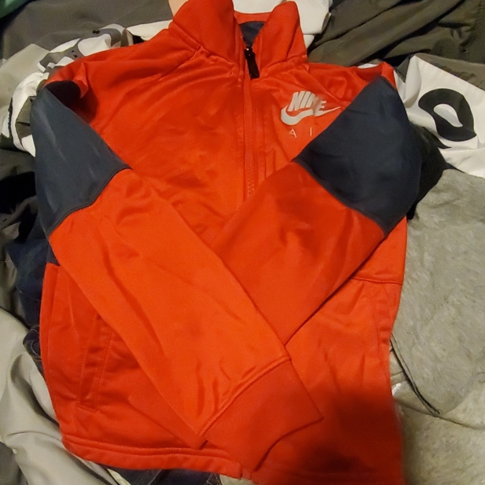 Boys nike jacket with matching pants